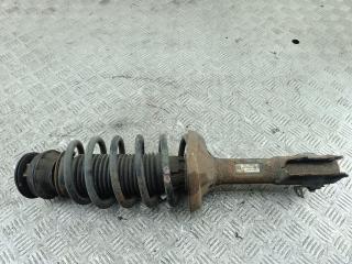 стойка передняя Volkswagen Passat B4 1996, 1.6 л., бензин, МКПП, зелёный, универсал, 357413031R