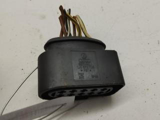 разъем (фишка) проводки Audi A6 4B/C5 2000, 2.4 л., бензин, АКПП, серый, седан, 1J0973735