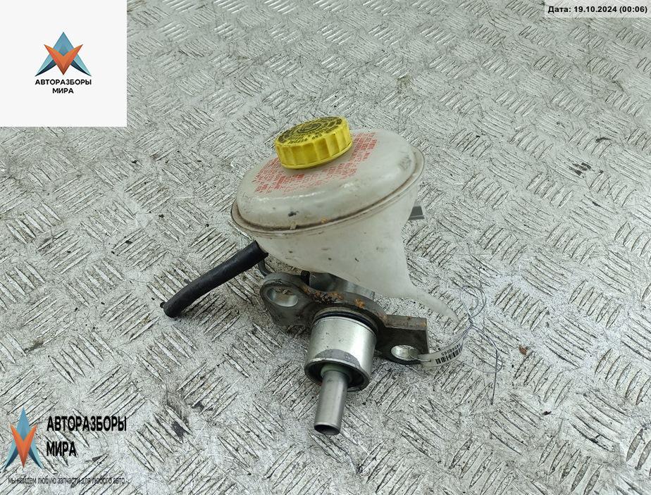 цилиндр тормозной главный Volkswagen Passat B5 1999, 1.9 л., дизель, МКПП, серый, универсал - фото №1