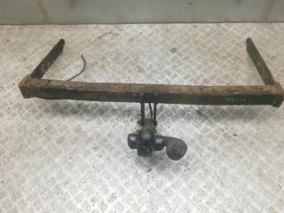 прицепное устройство (фаркоп) Ford Focus 3 поколение 2011, 1.6 л., бензин, МКПП, хетчбэк 5 дв.