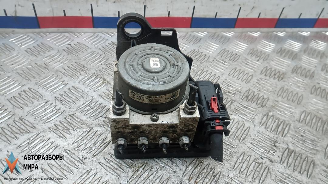 блок ABS Skoda Octavia 3 поколение (A7) 2015, 1.6 л., дизель, МКПП, хетчбэк 5 дв., 3Q0907379C - фото №1