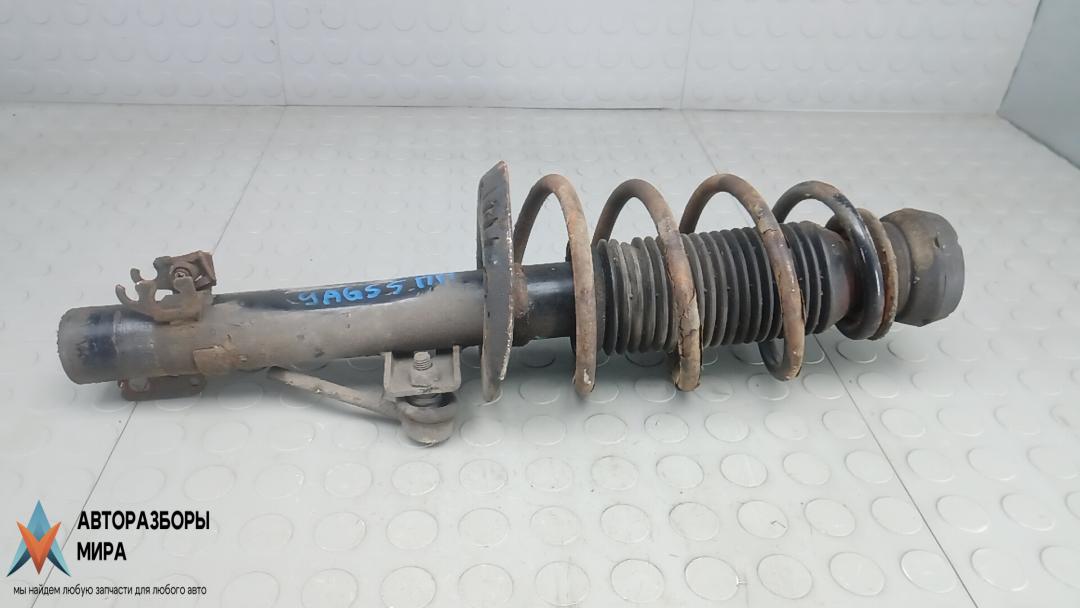 Стойка Skoda Rapid 1 поколение 2015, 1.6 л., дизель, МКПП, хетчбэк 5 дв., 6R0413031BF, 6R0411105D - фото №1