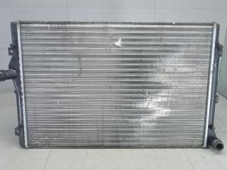радиатор охлаждения Volkswagen Passat B7 2012, 2.0 л., дизель, МКПП, седан, 3C0121253AR