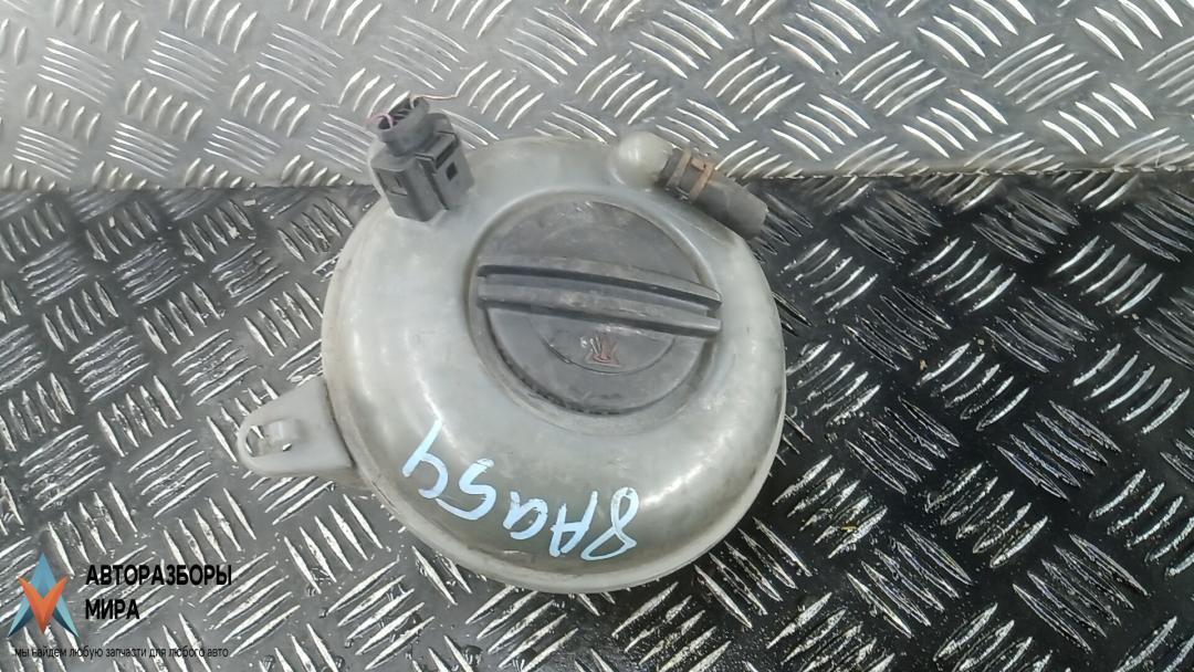 бачок расширительный Skoda Octavia 3 поколение (A7) 2013, 2.0 л., дизель, АКПП, хетчбэк 5 дв., 5Q0121321, 3C0121321, 5Q0121407G, 5Q0121407A - фото №1