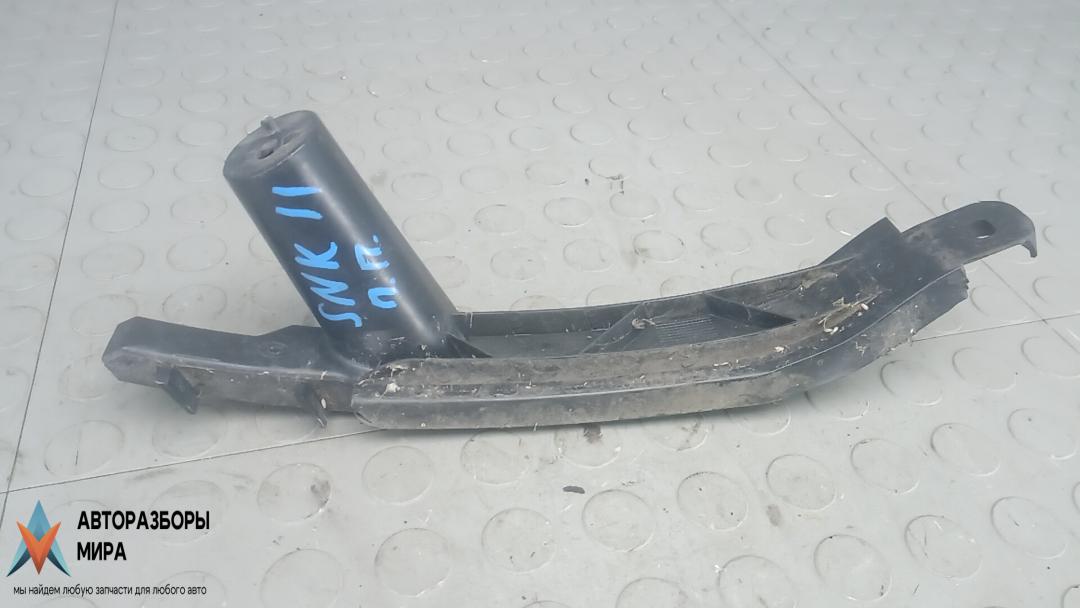 крепление бампера Volkswagen Jetta 5 поколение 2007, 1.9 л., дизель, МКПП, седан - фото №1