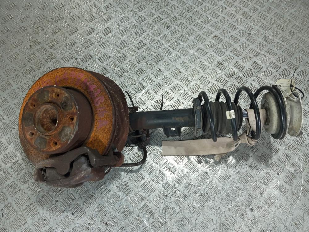 Стойка BMW 1 серия E81/E82/E87/E88 2006, цвет - фото №1