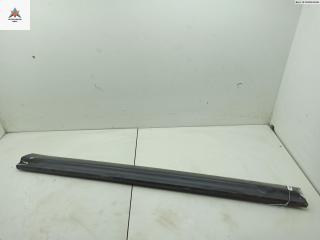 молдинг двери передней правой Citroen C4 1 поколение 2004, 1.4 л., бензин, МКПП, серый, хетчбэк 5 дв., 9646791677