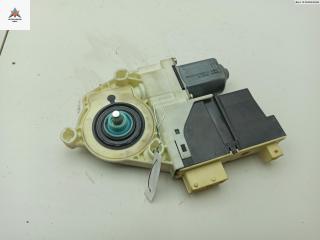 моторчик стеклоподъемника передний левый Citroen C4 1 поколение 2004, 1.4 л., МКПП, хетчбэк 5 дв., 9647441480