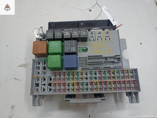 блок предохранителей Opel Zafira 1 поколение (A) 2002, 1.8 л., бензин, МКПП, серый, минивэн, 90504534