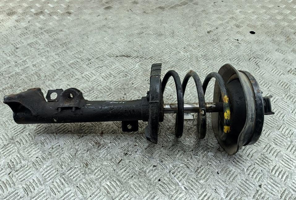 пружина передняя Mercedes-Benz C-Класс W203/S203/CL203 2002, 2.2 л., дизель, МКПП, серый, универсал, 2033207330 - фото №1