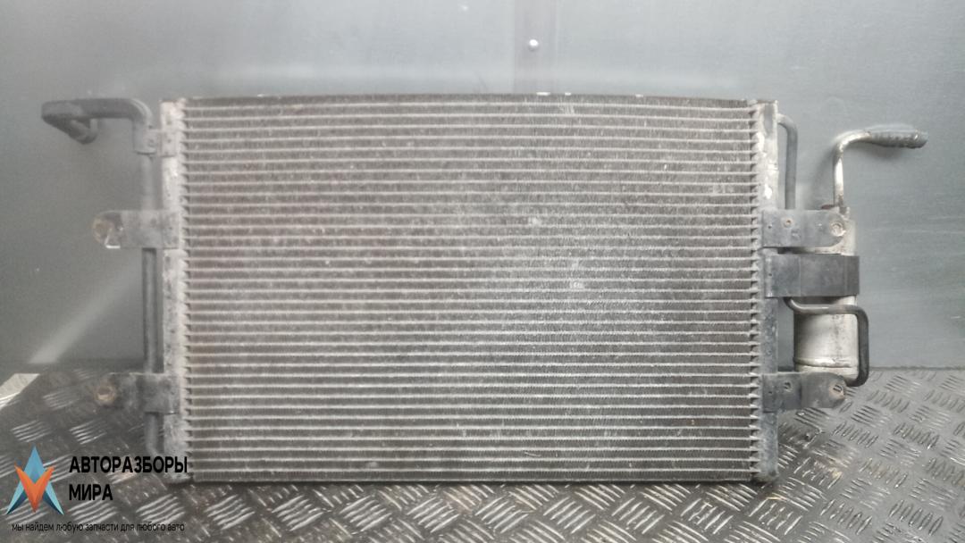 радиатор кондиционера Audi TT 8N 2001, 1.8 л., бензин, МКПП, купе - фото №1