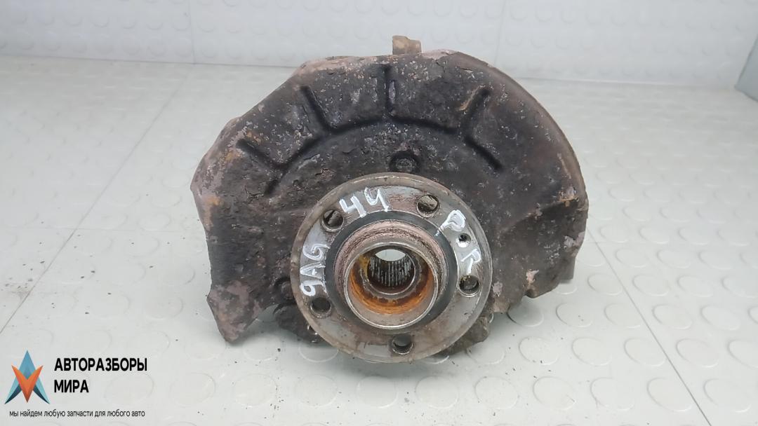 ступица передняя правая Skoda Roomster 1 поколение 2007, 1.6 л., бензин, МКПП, пикап, 6Q0407621BR, 6Q0407256S - фото №1