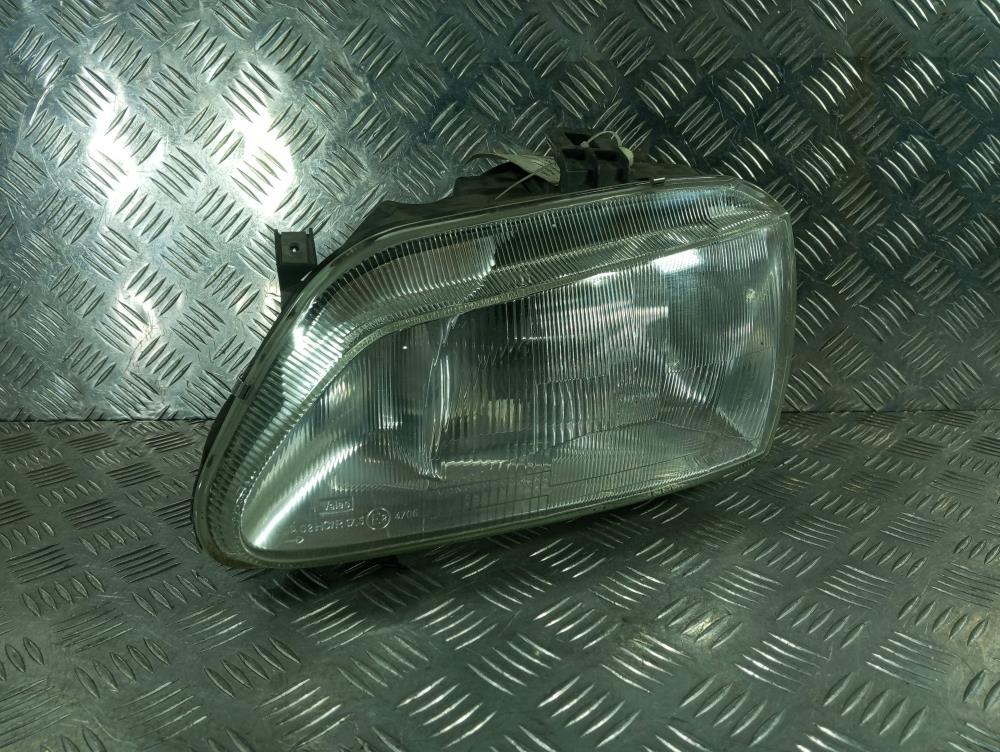 фара левая Renault Scenic 1 поколение 1998, цвет, 7701047604 - фото №1