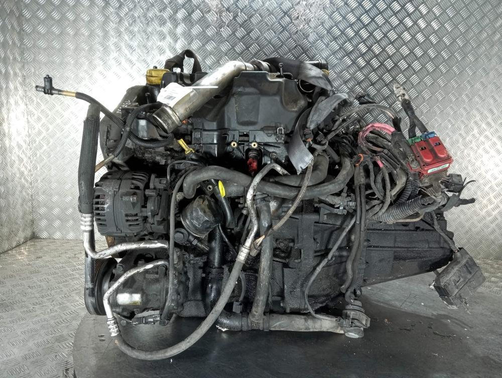 двигатель Renault Clio 3 поколение 2007, Дизель 1.5, цвет, K9K764 - фото №1
