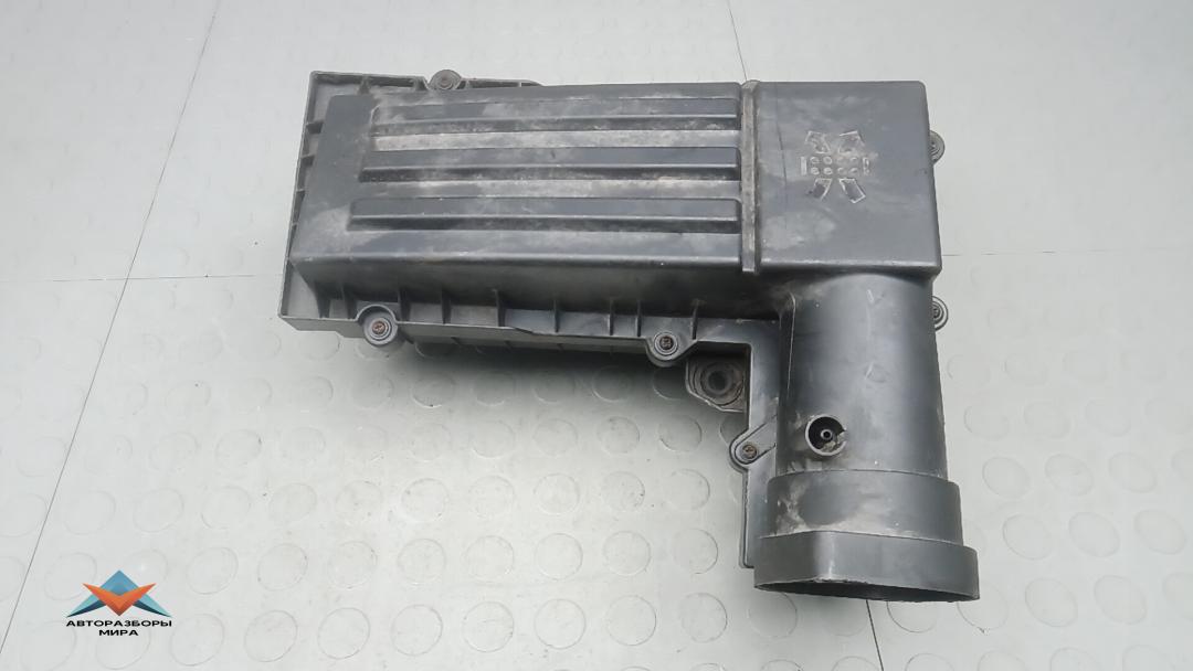 корпус воздушного фильтра Volkswagen Tiguan 1 поколение 2008, 2.0 л., дизель, МКПП, внедорожник 5 дв., 3C0129607AS - фото №1