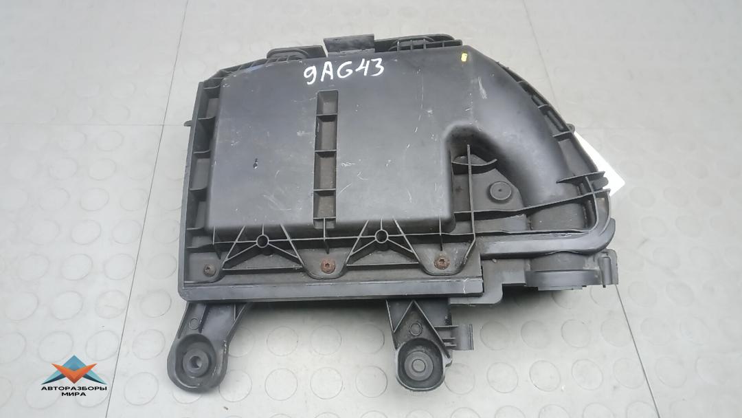 корпус воздушного фильтра Peugeot 5008 1 поколение 2011, 1.6 л., дизель, АКПП, минивэн - фото №1