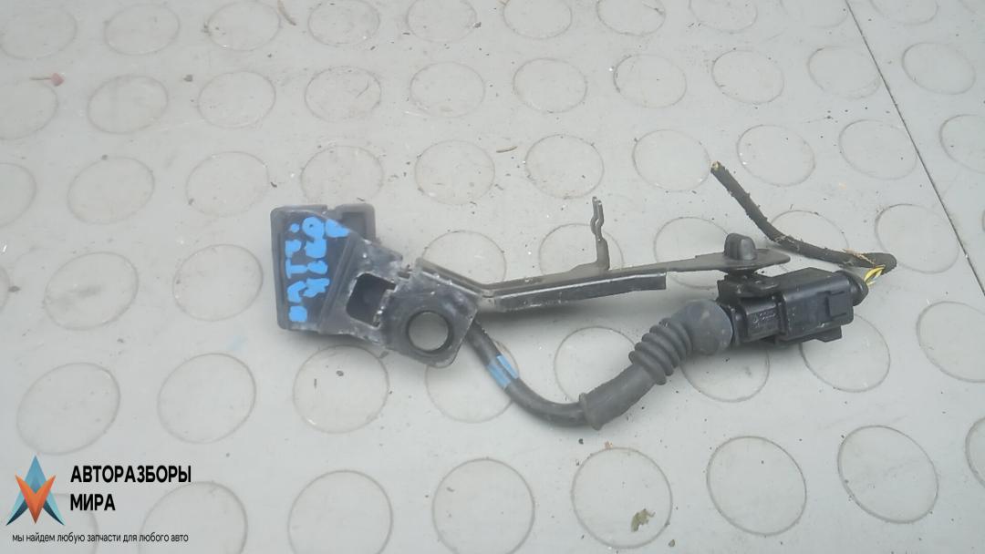 датчик ускорения Audi A8 D3/4E 2004, 3.0 л., дизель, АКПП, седан, 4E0616575J - фото №1