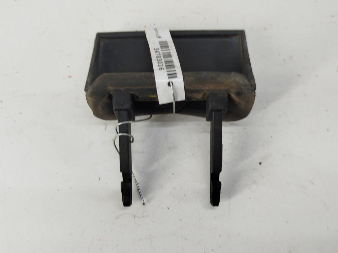 ручка крышки багажника Audi A6 C5 1999, серый, седан, 4B0827778B