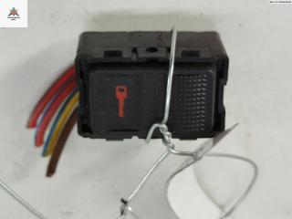 кнопка центрального замка Audi A4 B5 [рестайлинг] 2000, 1.6 л., бензин, МКПП, красный, универсал, 8L0962107A