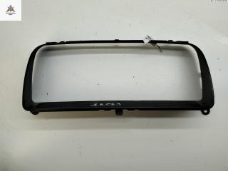 Рамка (обрамление) щитка приборов Volkswagen Passat B4 1996, 1.6 л., бензин, МКПП, зелёный, универсал, 3A1857061B