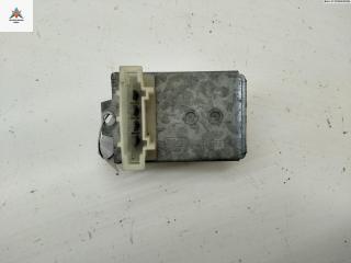 сопротивление печки Volkswagen Passat B4 1996, 1.6 л., бензин, МКПП, зелёный, универсал, 701959263A