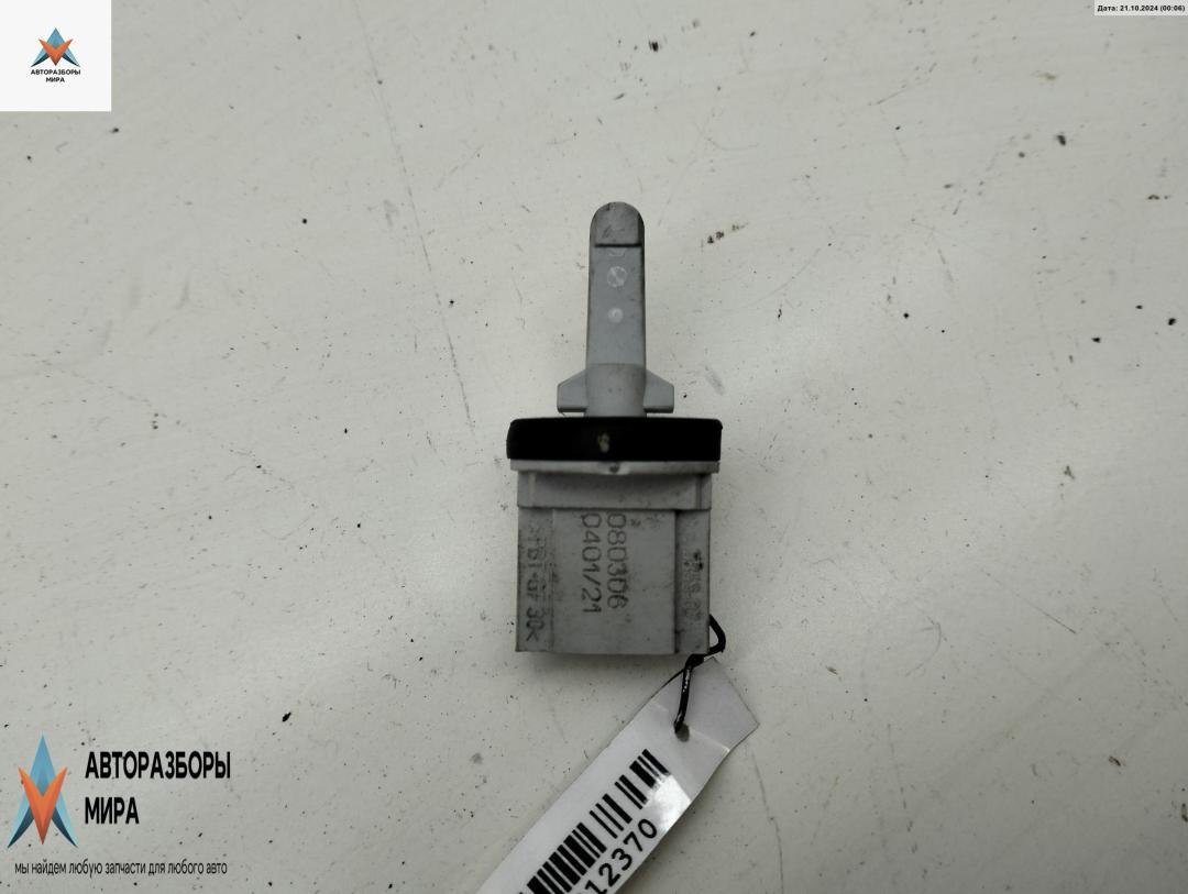 датчик температуры Volkswagen Golf 5 поколение 2006, 1.6 л., бензин, МКПП, серый, хетчбэк 5 дв., 1K0907543A - фото №1