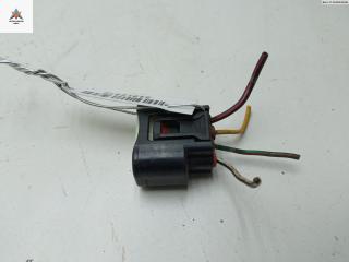 разъем (фишка) проводки Toyota Yaris P1 1999, 1.0 л., бензин, МКПП, синий, хетчбэк 3 дв.