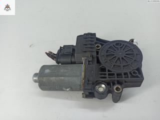 моторчик стеклоподъемника передний правый Audi A6 4B/C5 [рестайлинг] 2002, 2.5 л., дизель, МКПП, синий, универсал, 0130821774