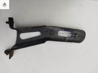 кронштейн (крепление) Opel Omega B [рестайлинг] 2000, 2.2 л., бензин, МКПП, синий, универсал, 01024