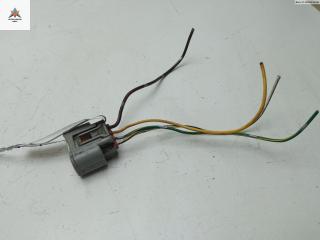 разъем (фишка) проводки Toyota Yaris P1 2000, 1.3 л., бензин, МКПП, серый, хетчбэк 5 дв.