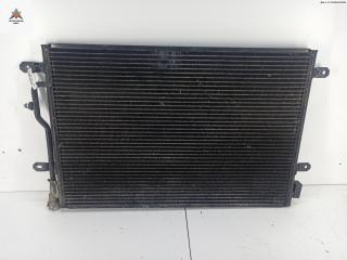 радиатор кондиционера Audi A4 B6 2002, 2.5 л., дизель, АКПП, серый, универсал, 8E0260401B