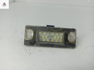 подсветка номера Audi A4 B5 1997, 1.8 л., бензин, МКПП, зелёный, универсал