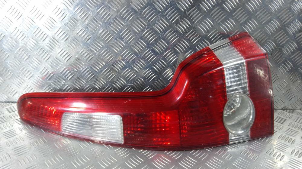 фонарь задний правый Volvo V50 1 поколение 2005, цвет, 30698920 - фото №1
