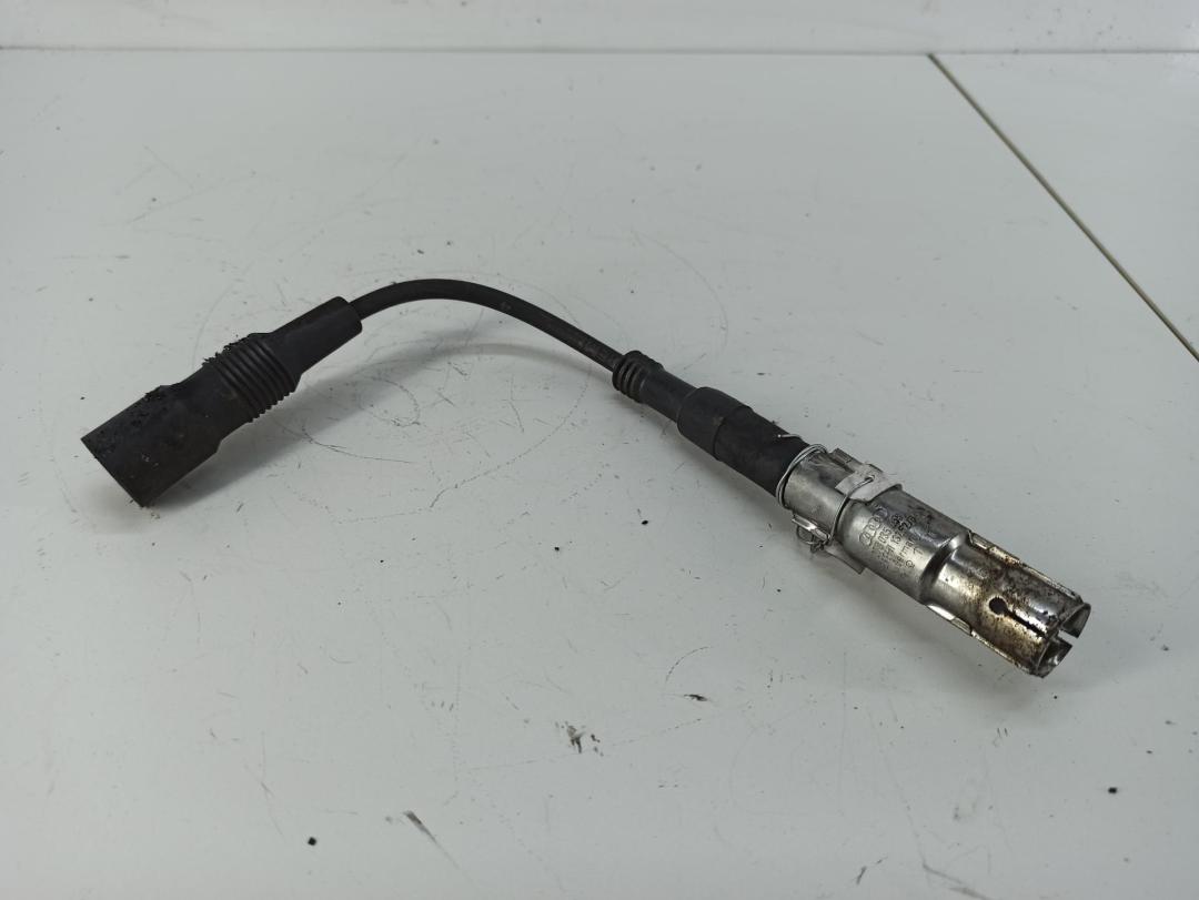 провод высоковольтный Audi 100 C4 1992, 2.8 л., бензин, МКПП, серый, универсал, 078035255