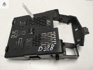 короб предохранителей Renault Megane 1 поколение [рестайлинг] 2000, 1.4 л., бензин, МКПП, зелёный, хетчбэк 5 дв., 7703397911