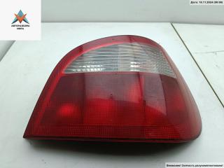 фонарь задний правый Renault Megane 1 поколение [рестайлинг] 2000, 1.4 л., бензин, МКПП, зелёный, хетчбэк 5 дв., 7700428321