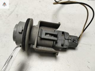 Патрон лампы фары Renault Megane 1 поколение [рестайлинг] 2000, 1.4 л., бензин, МКПП, зелёный, хетчбэк 5 дв.