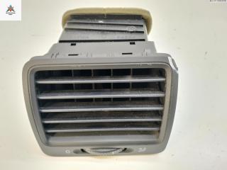 дефлектор обдува салона Volkswagen Golf 5 поколение 2005, 1.6 л., бензин, МКПП, чёрный, хетчбэк 3 дв., 1K0819704