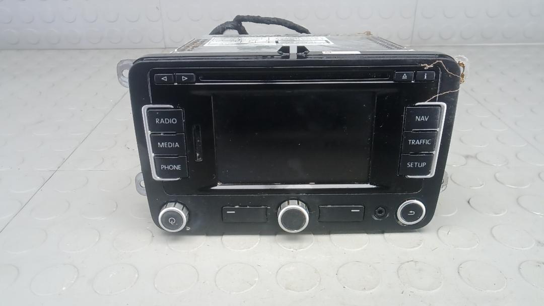 магнитола Volkswagen Passat CC 1 поколение 2011, 2.0 л., дизель, МКПП, седан, 3C0035279 - фото №1