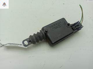 Активатор (привод) замка двери задней левой Dacia (Renault) Logan 2009, 1.4 л., бензин, МКПП, красный, универсал, 11409