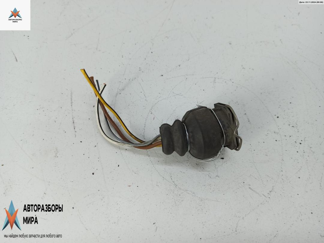 разъем (фишка) проводки Audi A4 B5 1996, 1.6 л., бензин, МКПП, синий, седан, 8D099796 - фото №1