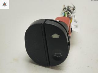 кнопка стеклоподъемника переднего правого Ford Fusion 1 поколение [рестайлинг] 2007, 1.4 л., бензин, МКПП, серый, хетчбэк 5 дв., 96FG14529AB