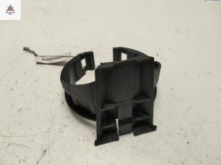 кронштейн (крепление) Renault Megane 1 поколение [рестайлинг] 2000, 1.4 л., бензин, МКПП, зелёный, хетчбэк 5 дв., 7700840252