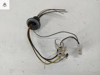 разъем (фишка) проводки Audi 80 8A/B3 1991, 1.6 л., бензин, МКПП, красный, седан, 161941165A