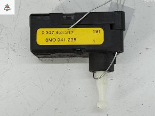 корректор фар Audi A4 B6 2002, 2.4 л., бензин, МКПП, синий, кабриолет, 8M0941295