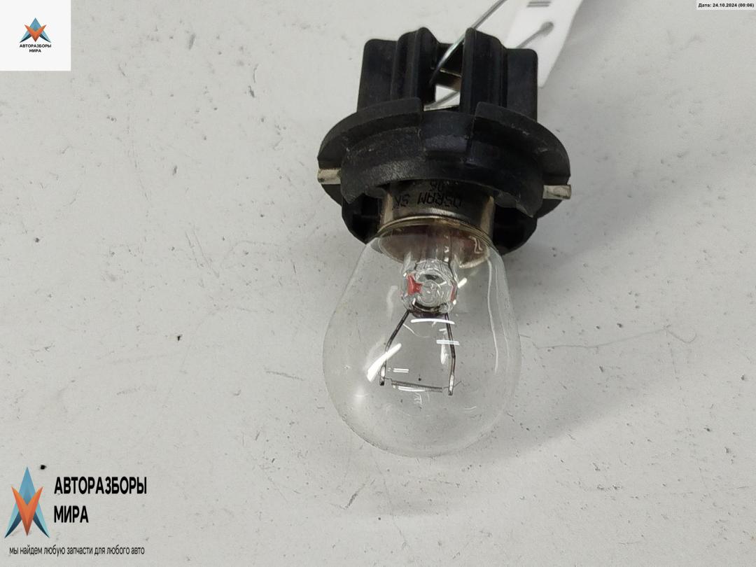 Патрон лампы фонаря Mercedes-Benz E-Класс W210/S210 1998, 2.4 л., бензин, АКПП, синий, седан, 199345 - фото №1