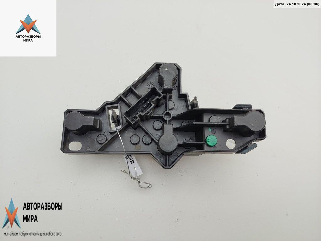 панель заднего левого фонаря BMW 1 серия E81/E82/E87/E88 2006, 2.0 л., дизель, МКПП, серый, хетчбэк 5 дв., 6249509 - фото №1