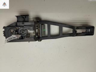 Корпус (держатель) ручки двери передней левой Ford Focus 2 поколение 2005, 1.6 л., i, бензин, МКПП, красный, универсал, 3M51R224A36AD