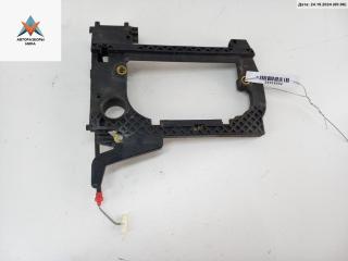 Корпус (держатель) ручки двери передней правой BMW 5 серия E39 [рестайлинг] 2001, 2.5 л., бензин, МКПП, чёрный, седан