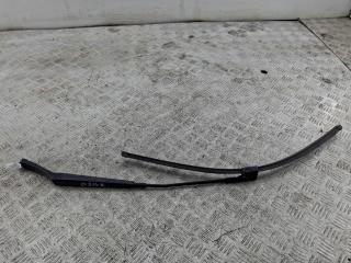 Щеткодержатель (поводок стеклоочистителя) передний Volkswagen Touran 2003, 2.0 л., дизель, МКПП, серый, минивэн